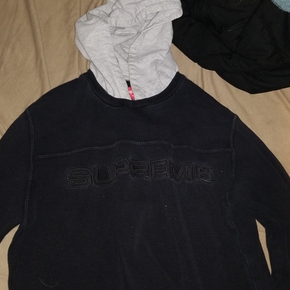 Supreme hoodie